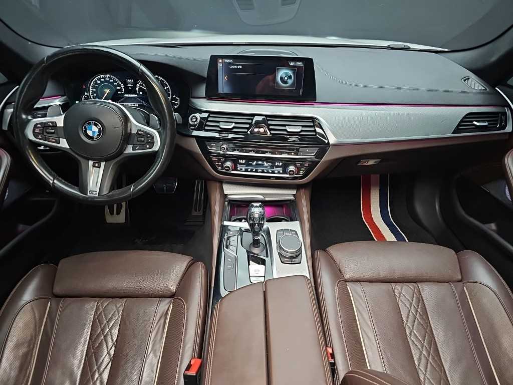 BMW 5-Series — photo 06