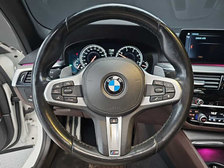 BMW 5-Series — photo 08