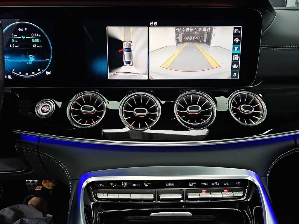 Mercedes-Benz AMG GT — photo 10