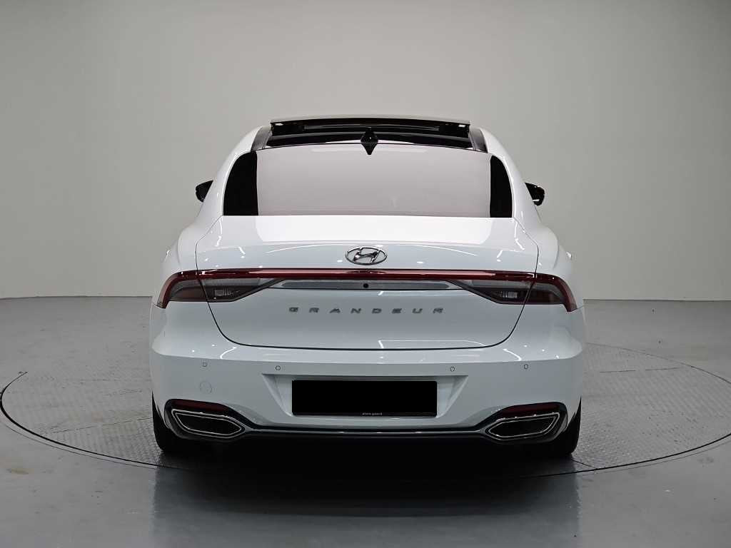 Hyundai Grandeur — photo 03