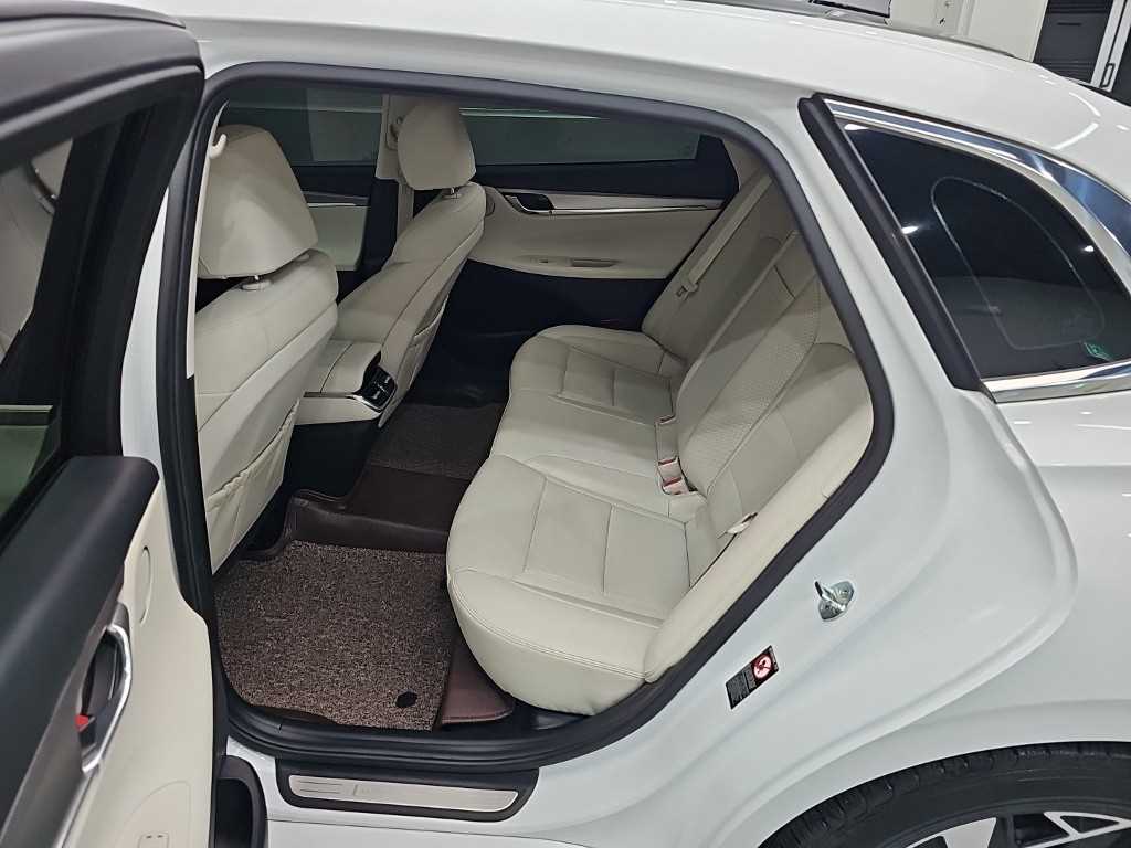Hyundai Grandeur — photo 12