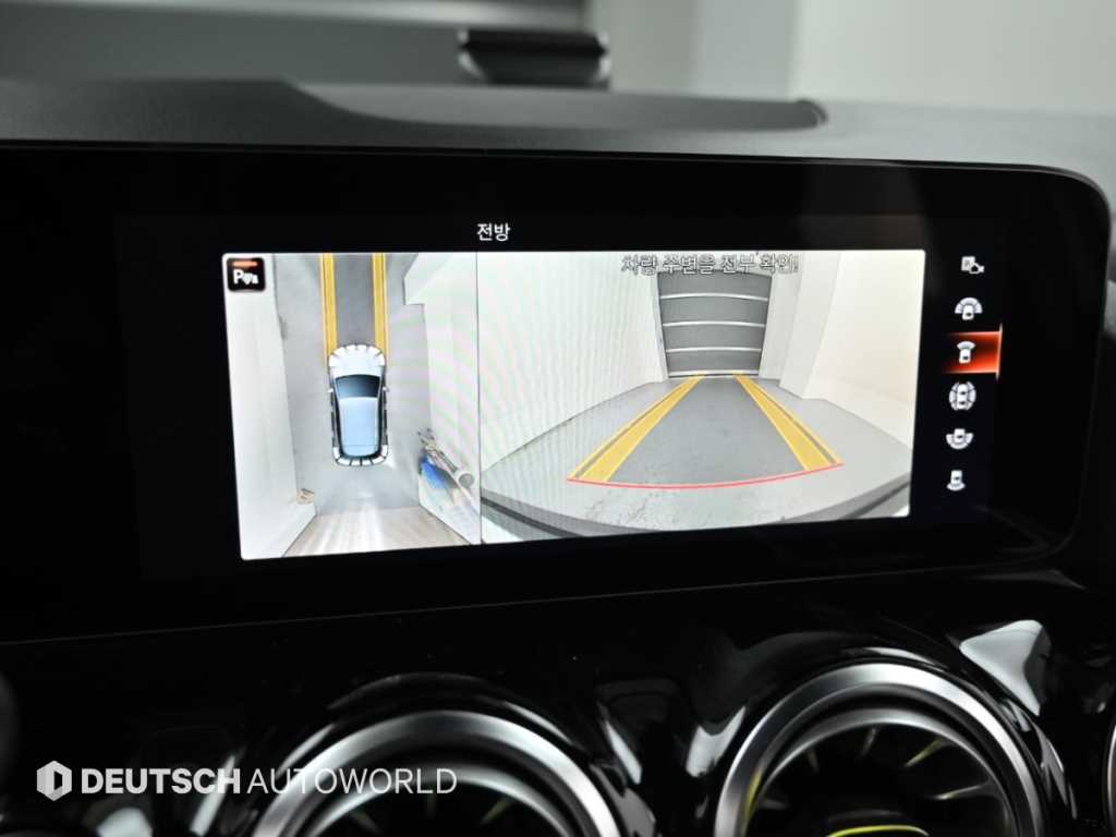 Mercedes-Benz EQA — photo 15