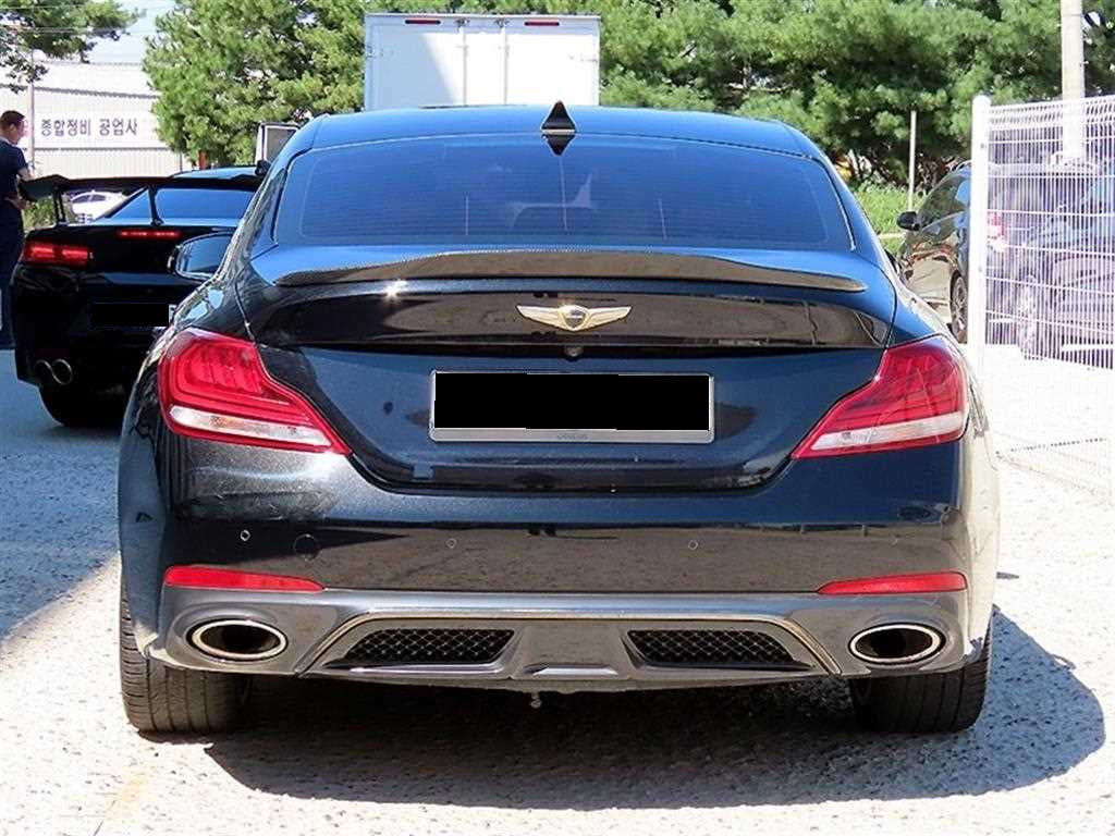 Genesis G70 — photo 04