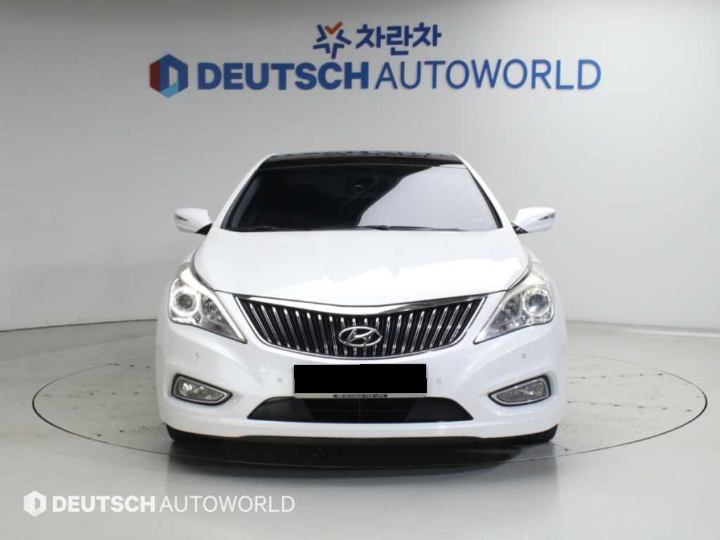 Hyundai Grandeur — photo 03