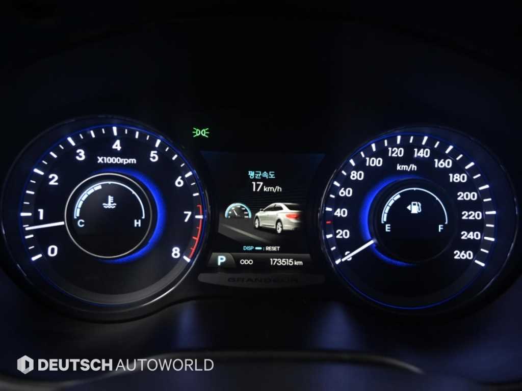 Hyundai Grandeur — photo 08
