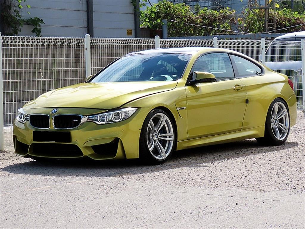 BMW M4 — photo 02