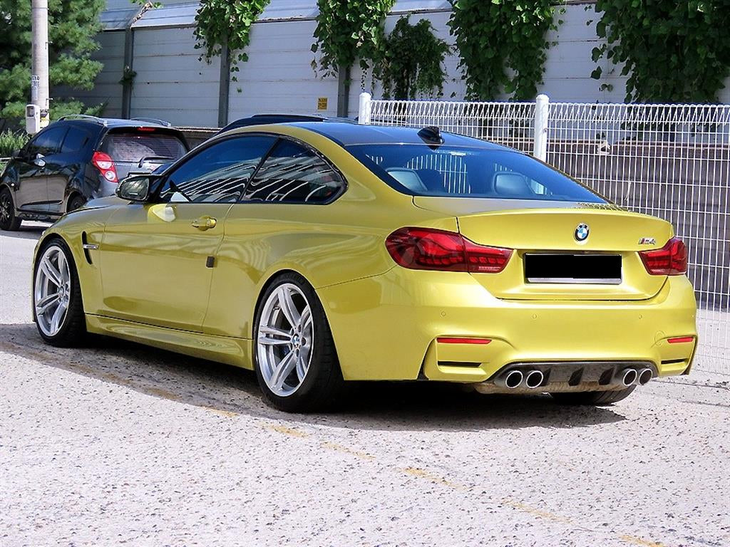 BMW M4 — photo 03