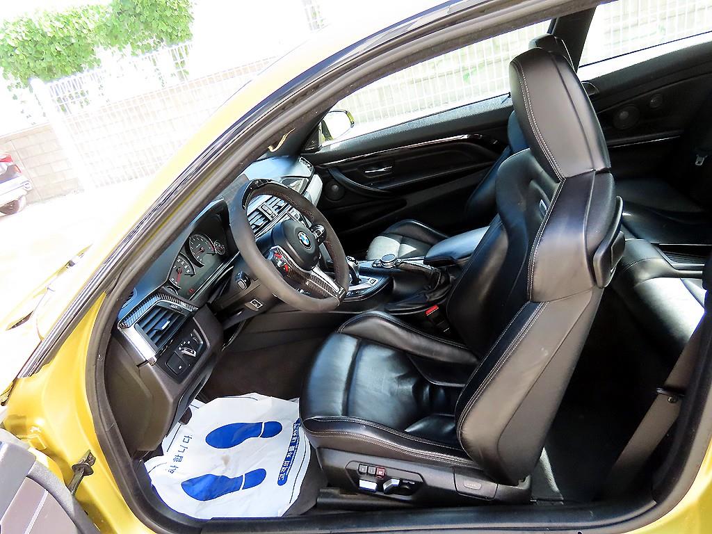 BMW M4 — photo 05