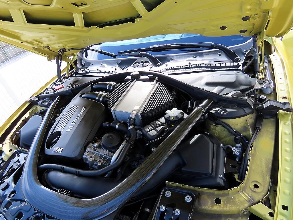 BMW M4 — photo 17
