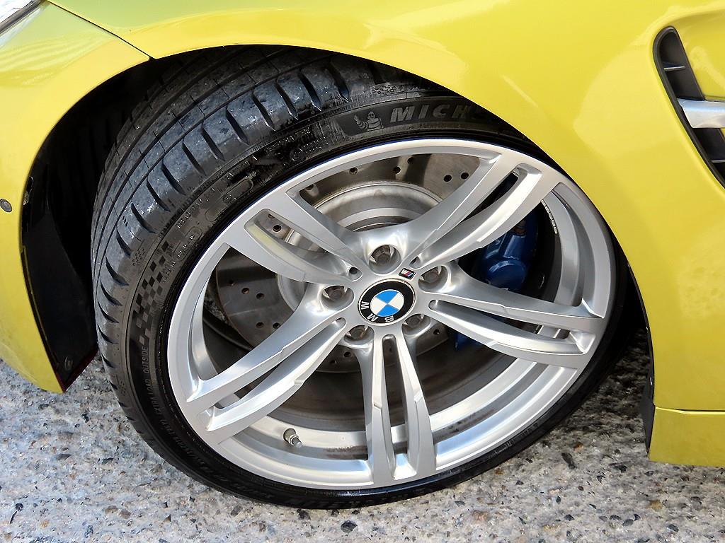 BMW M4 — photo 18