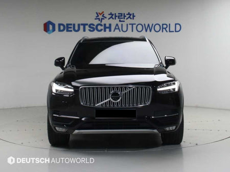 Volvo XC90 — photo 01