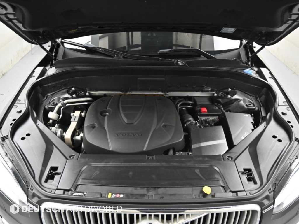 Volvo XC90 — photo 06
