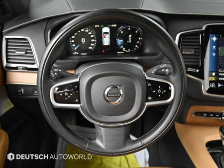 Volvo XC90 — photo 13