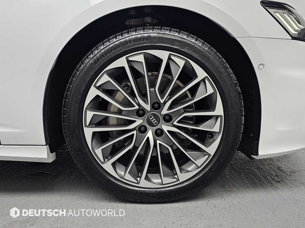 Audi A6 — photo 05