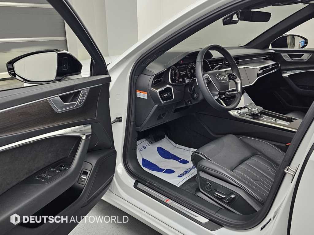 Audi A6 — photo 11