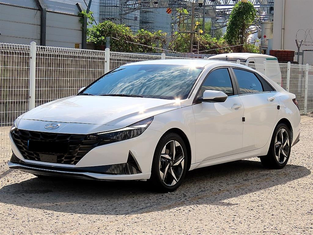Hyundai Avante — photo 02