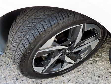 Hyundai Avante — photo 20