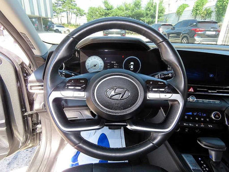 Hyundai Avante — photo 08