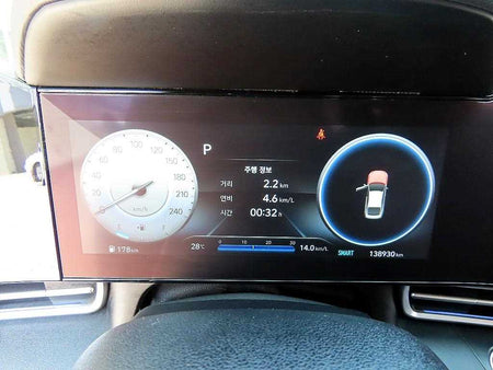 Hyundai Avante — photo 09