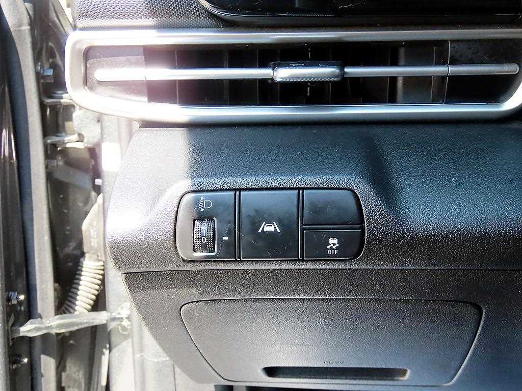 Hyundai Avante — photo 12