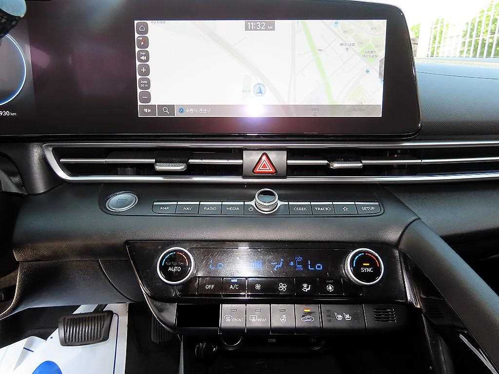 Hyundai Avante — photo 14