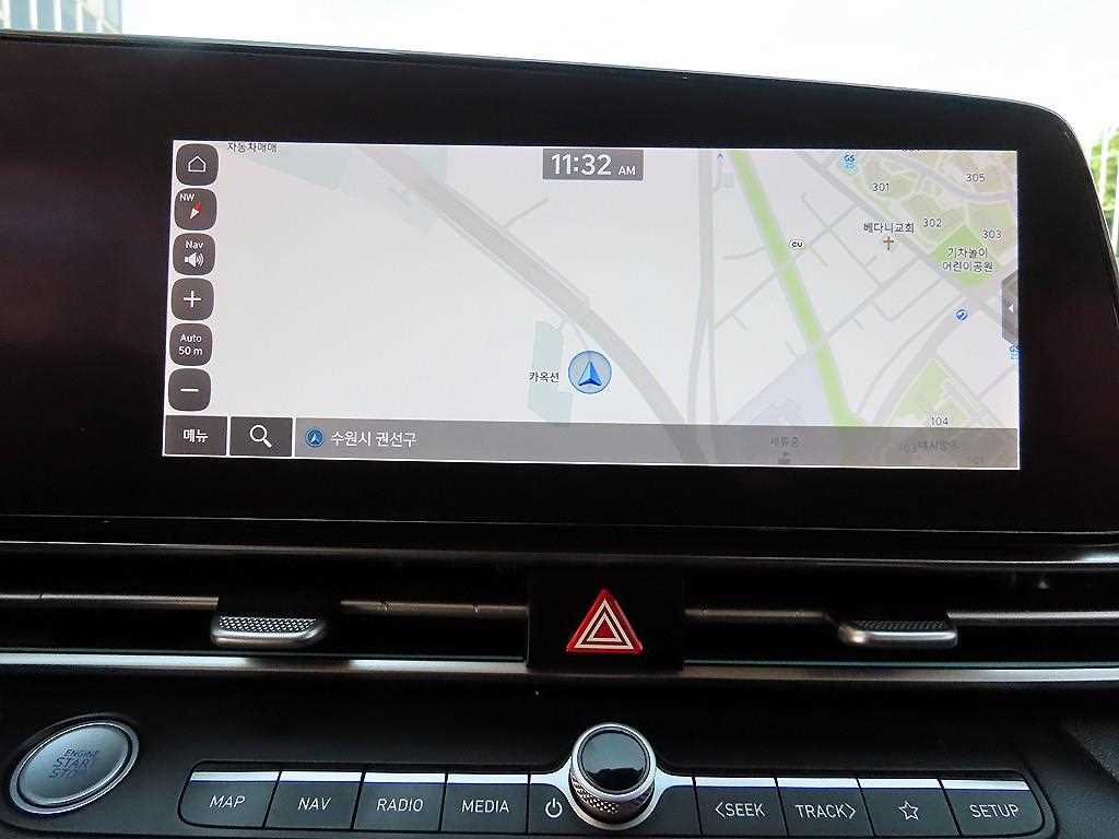 Hyundai Avante — photo 15