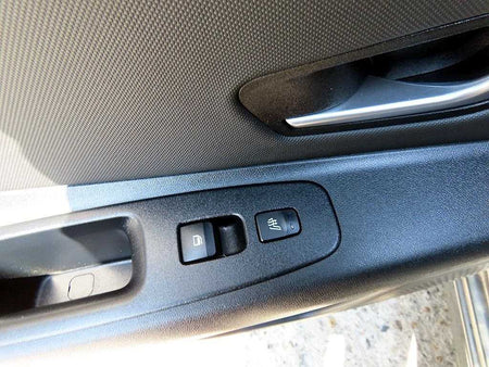 Hyundai Avante — photo 17