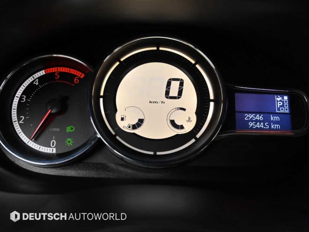 RENAULT SM3 — photo 08