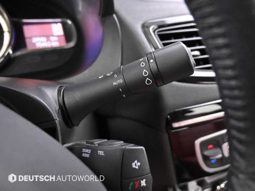 RENAULT SM3 — photo 16