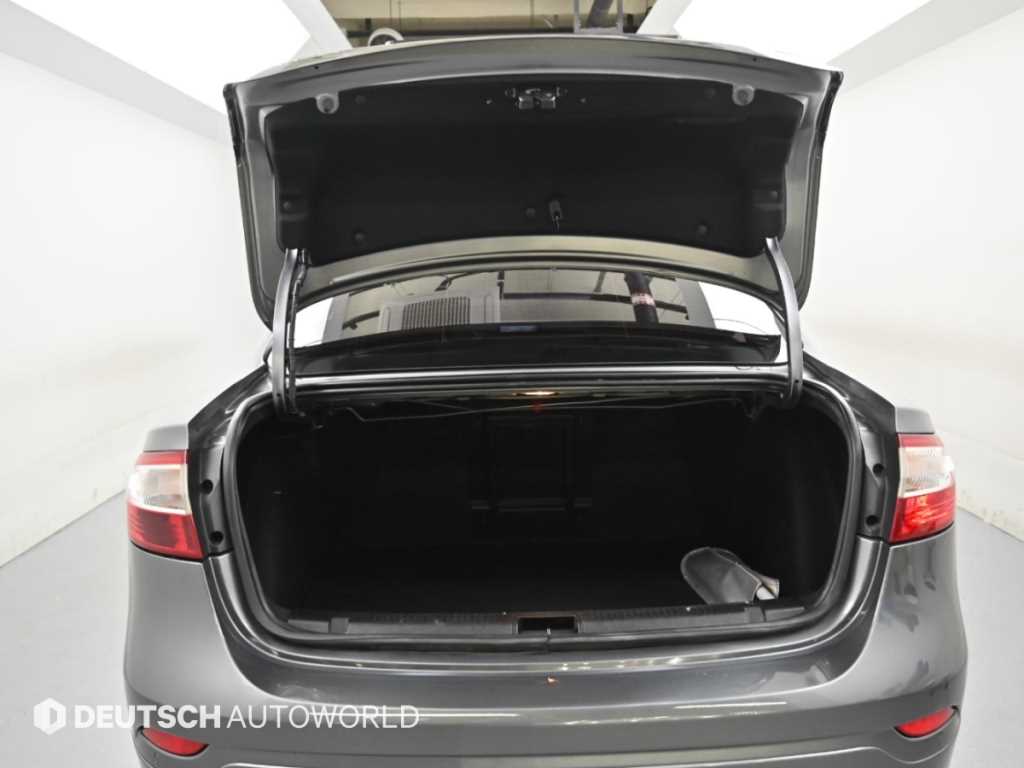 RENAULT SM3 — photo 19