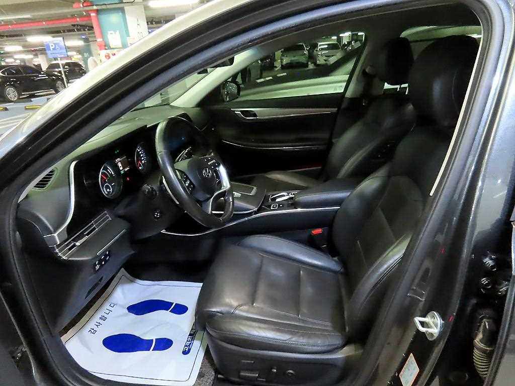 Hyundai Grandeur — photo 06