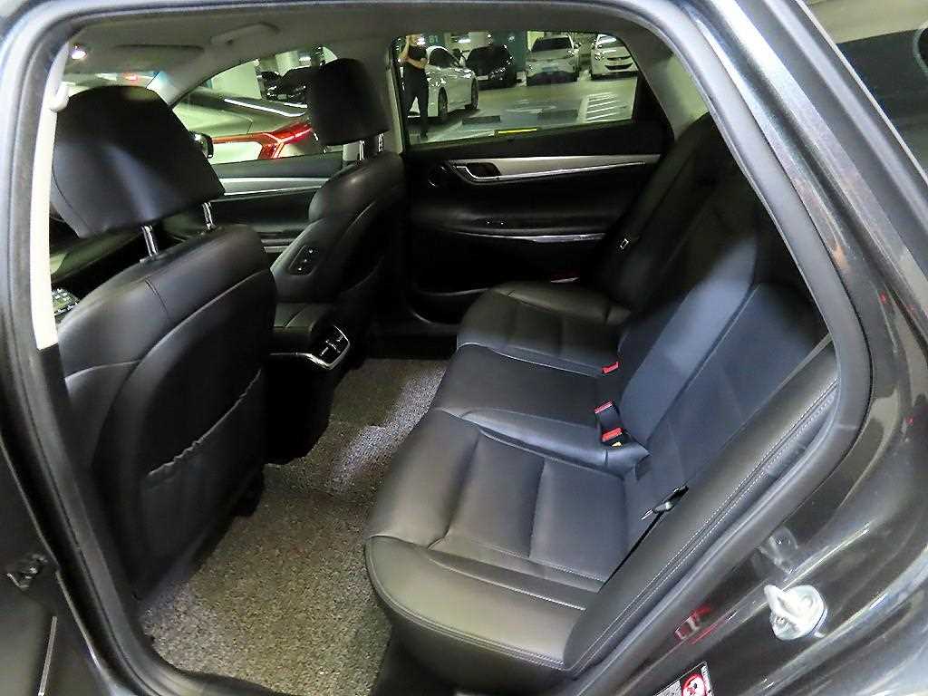 Hyundai Grandeur — photo 07
