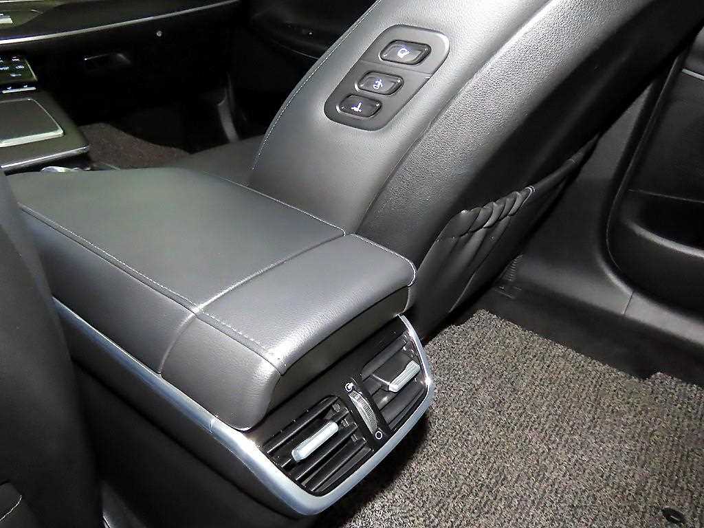 Hyundai Grandeur — photo 15