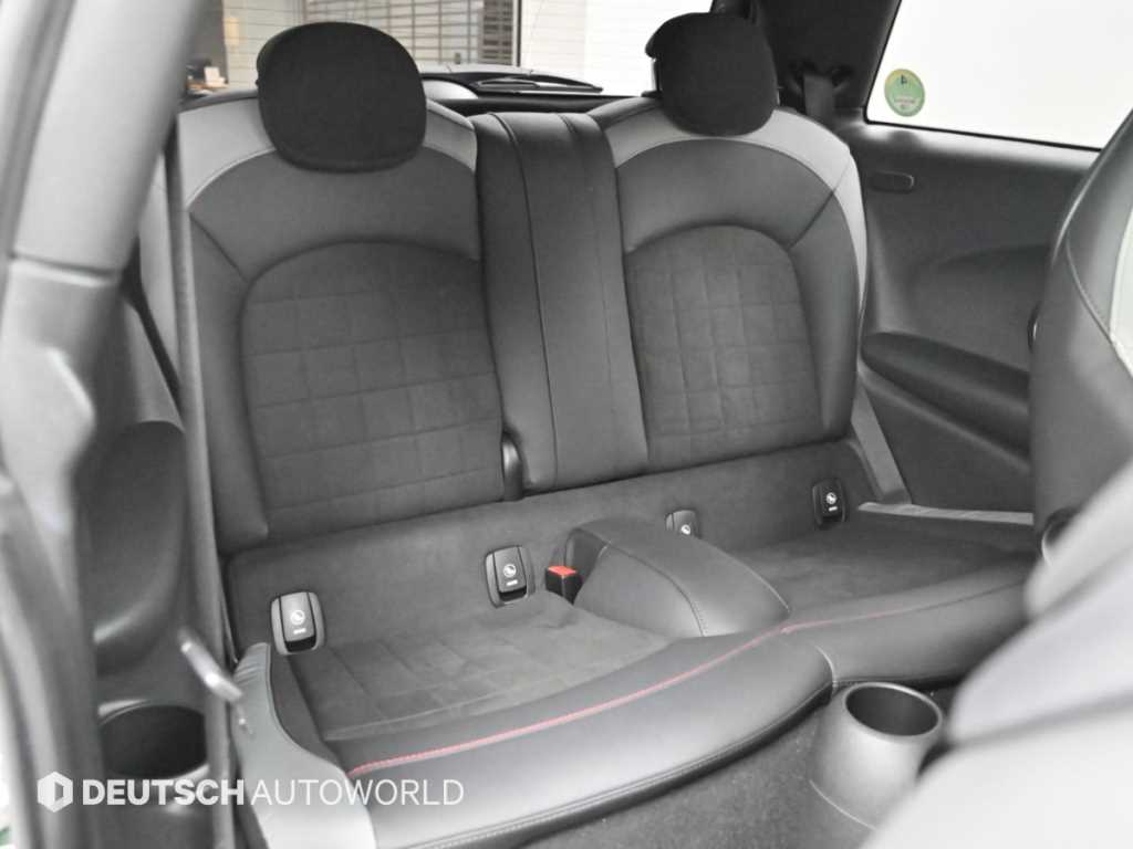 Mini Cooper — photo 12