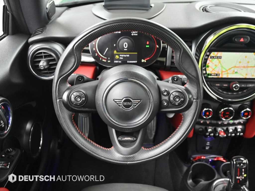 Mini Cooper — photo 13