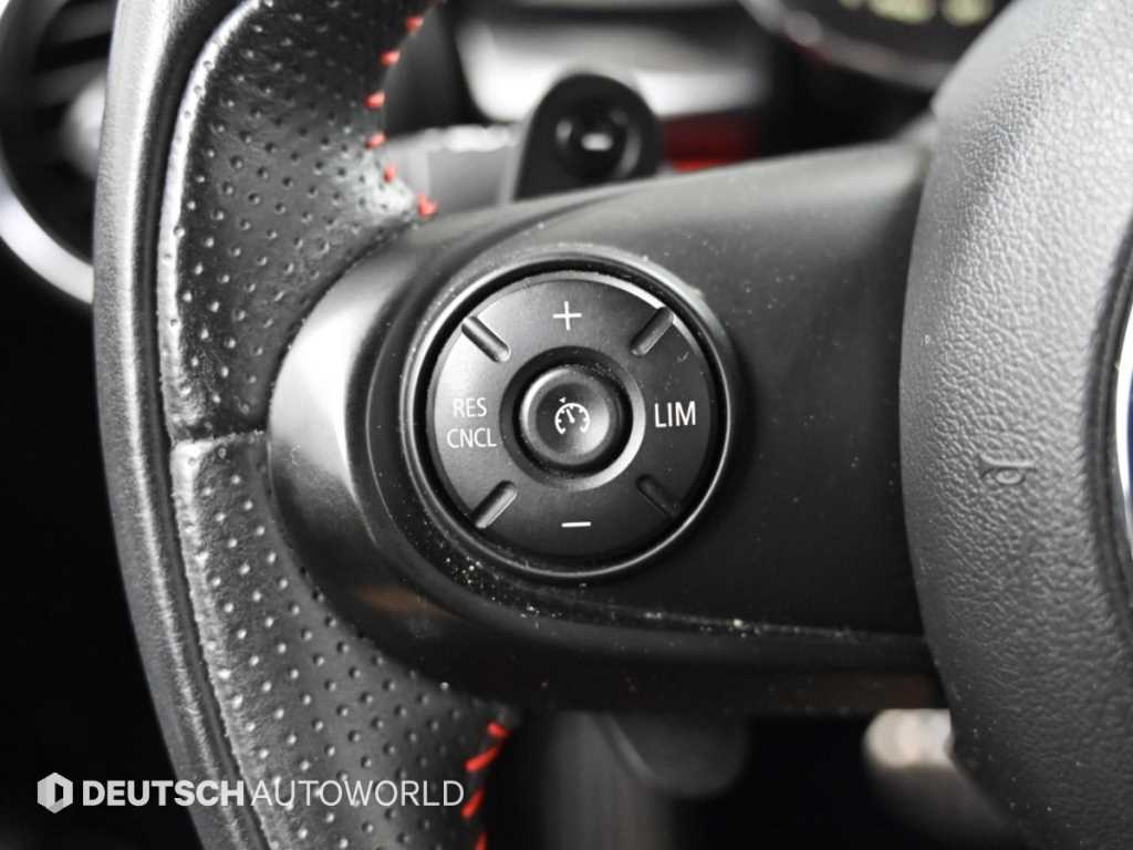 Mini Cooper — photo 16