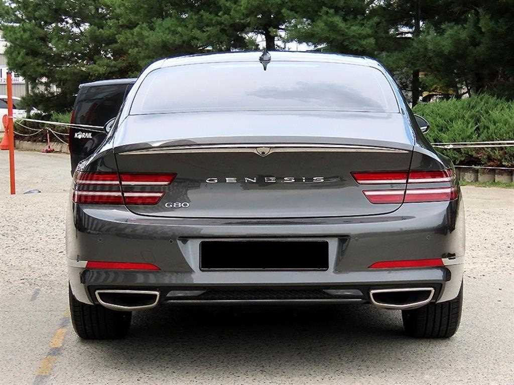 Genesis G80 — photo 04