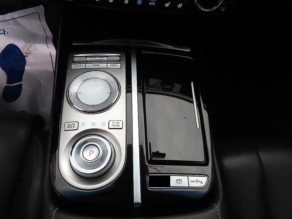 Genesis G80 — photo 11