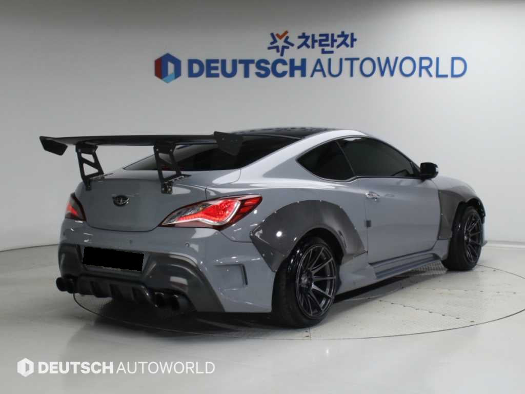 Hyundai Genesis — photo 02