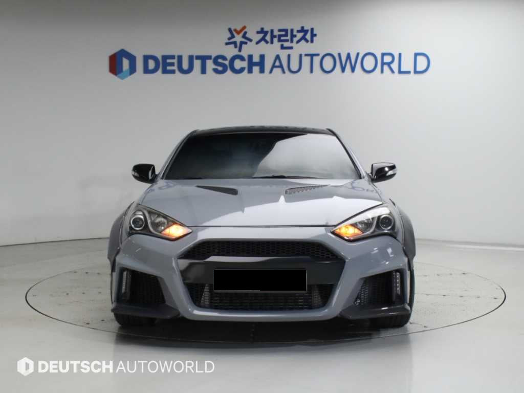 Hyundai Genesis — photo 03