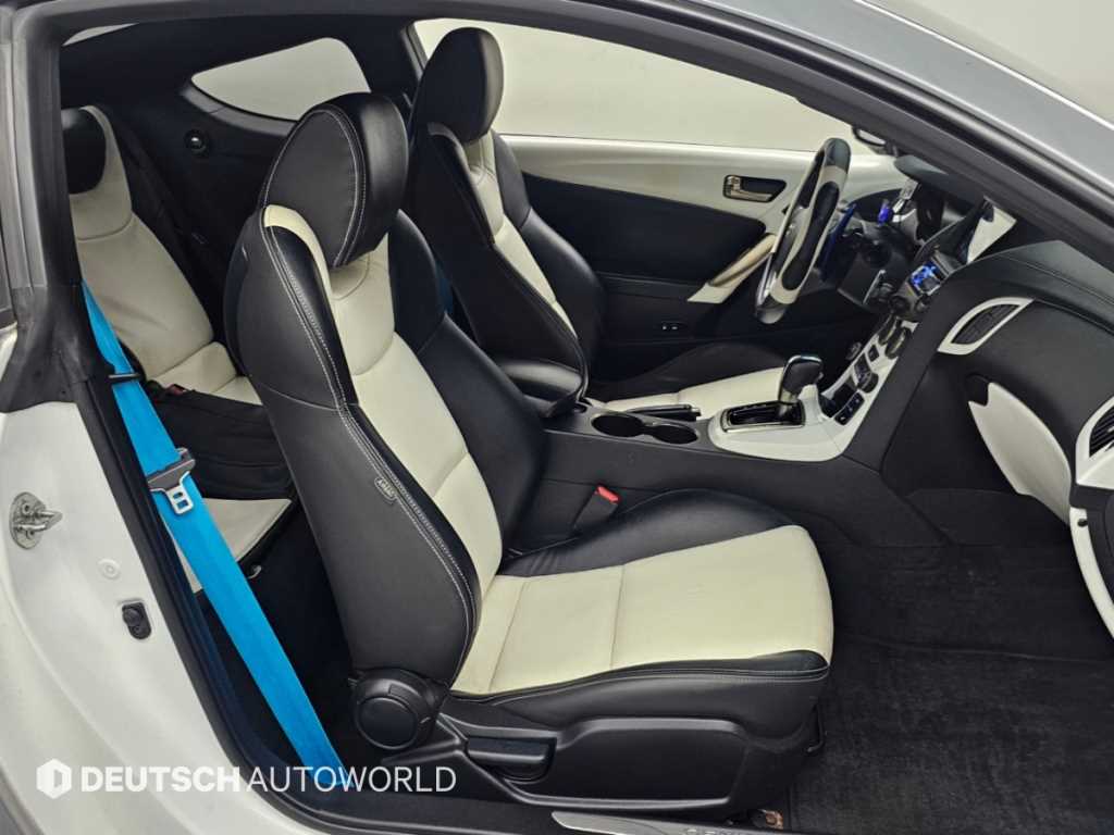 Hyundai Genesis — photo 10