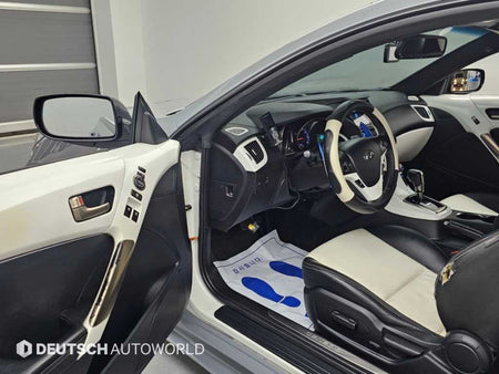 Hyundai Genesis — photo 11
