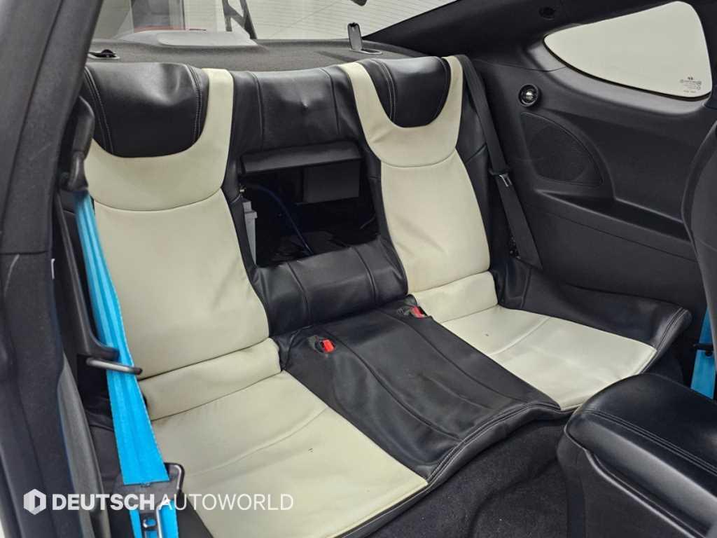 Hyundai Genesis — photo 12