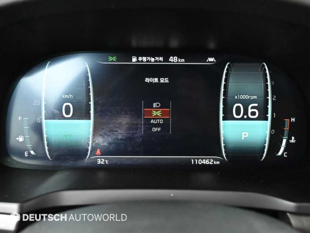 Kia K7 — photo 08