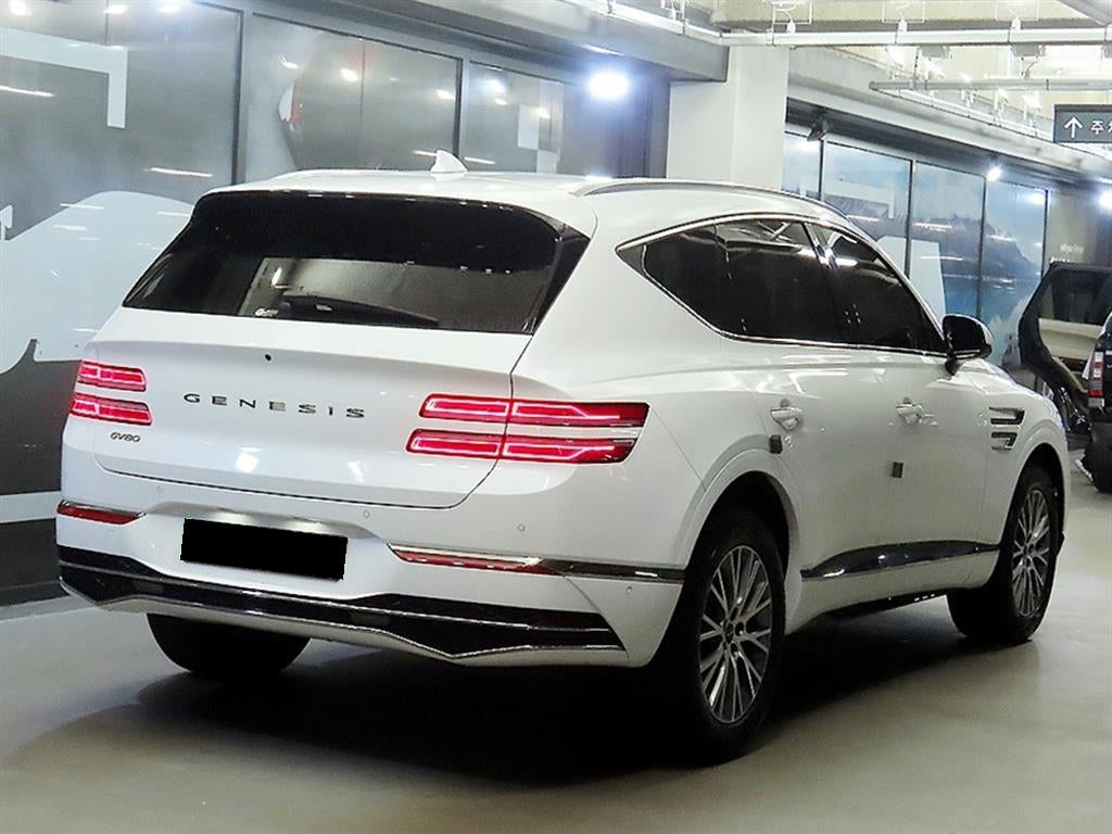 Genesis GV80 — photo 04