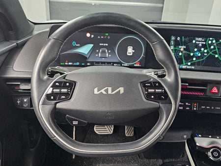 Kia EV6 — photo 13