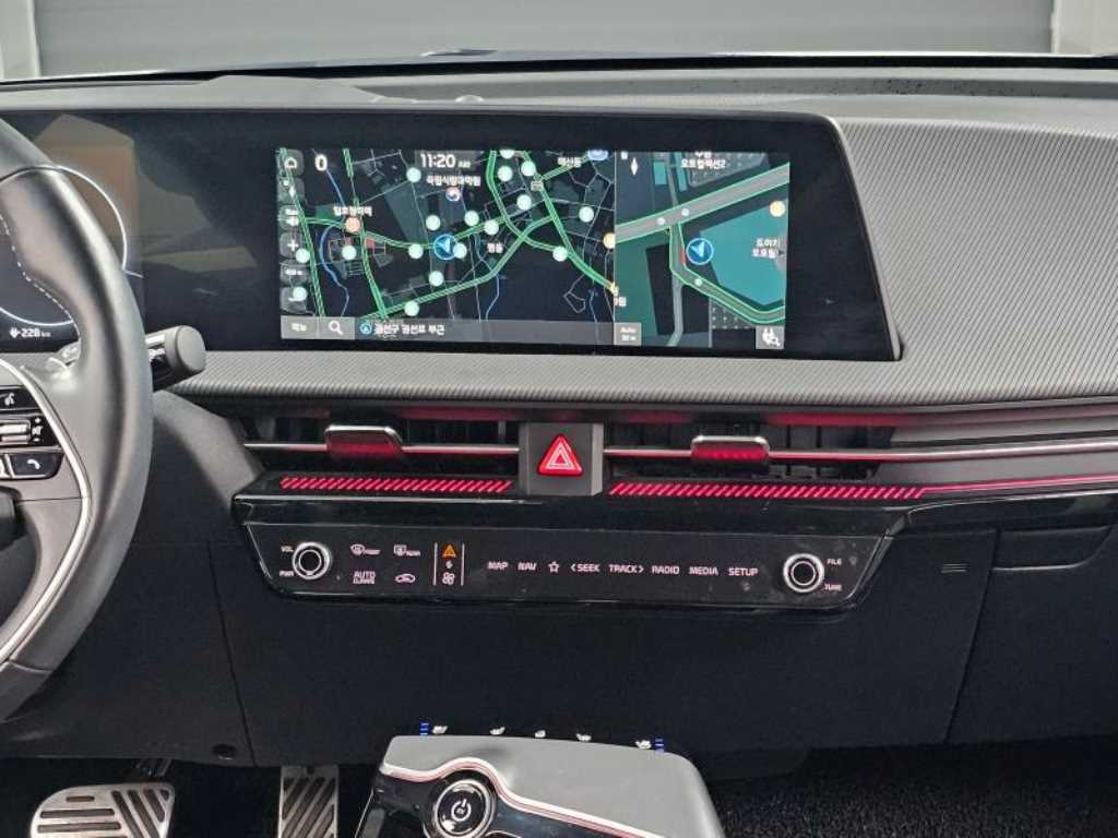 Kia EV6 — photo 14