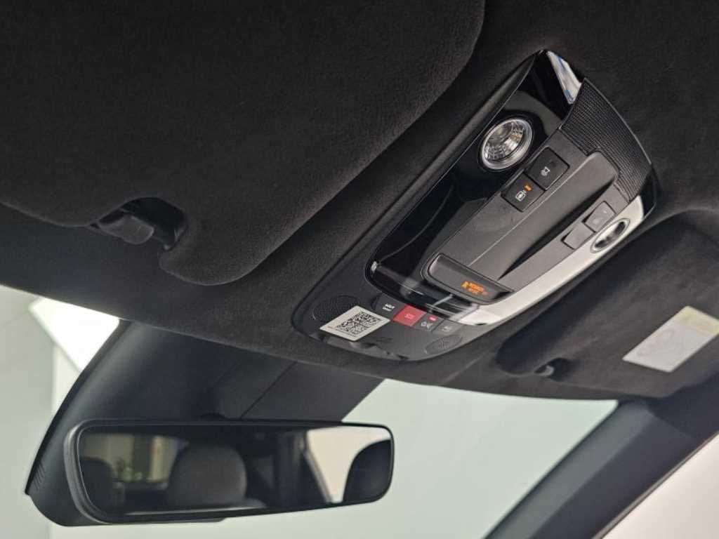 Kia EV6 — photo 18