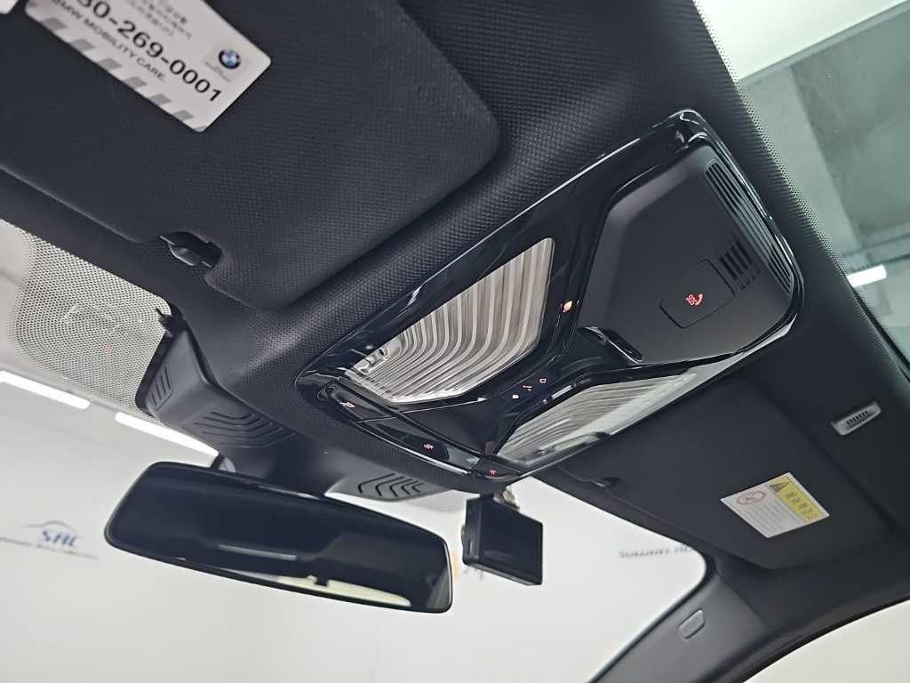 BMW 5-Series — photo 17