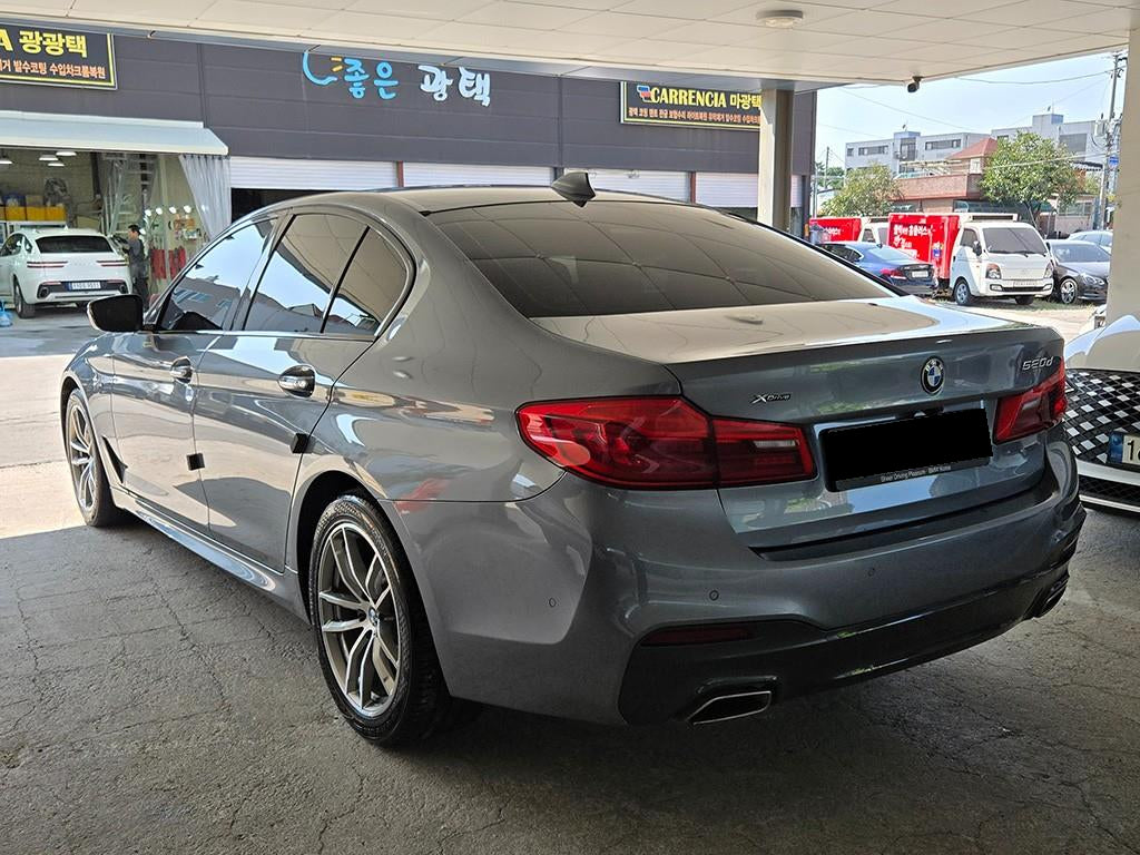 BMW 5-Series — photo 03